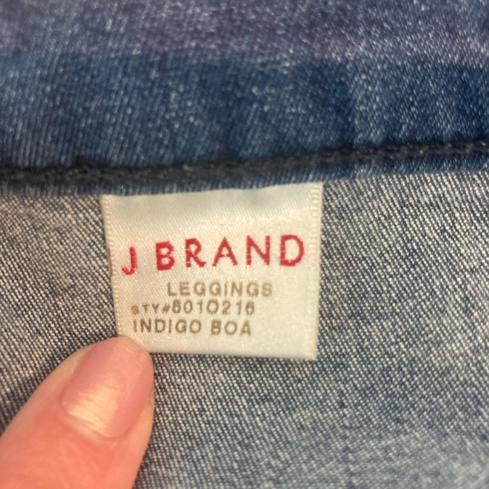 J Brand Snakeskin Printed Coated Denim size 28 - Picture 3 of 4